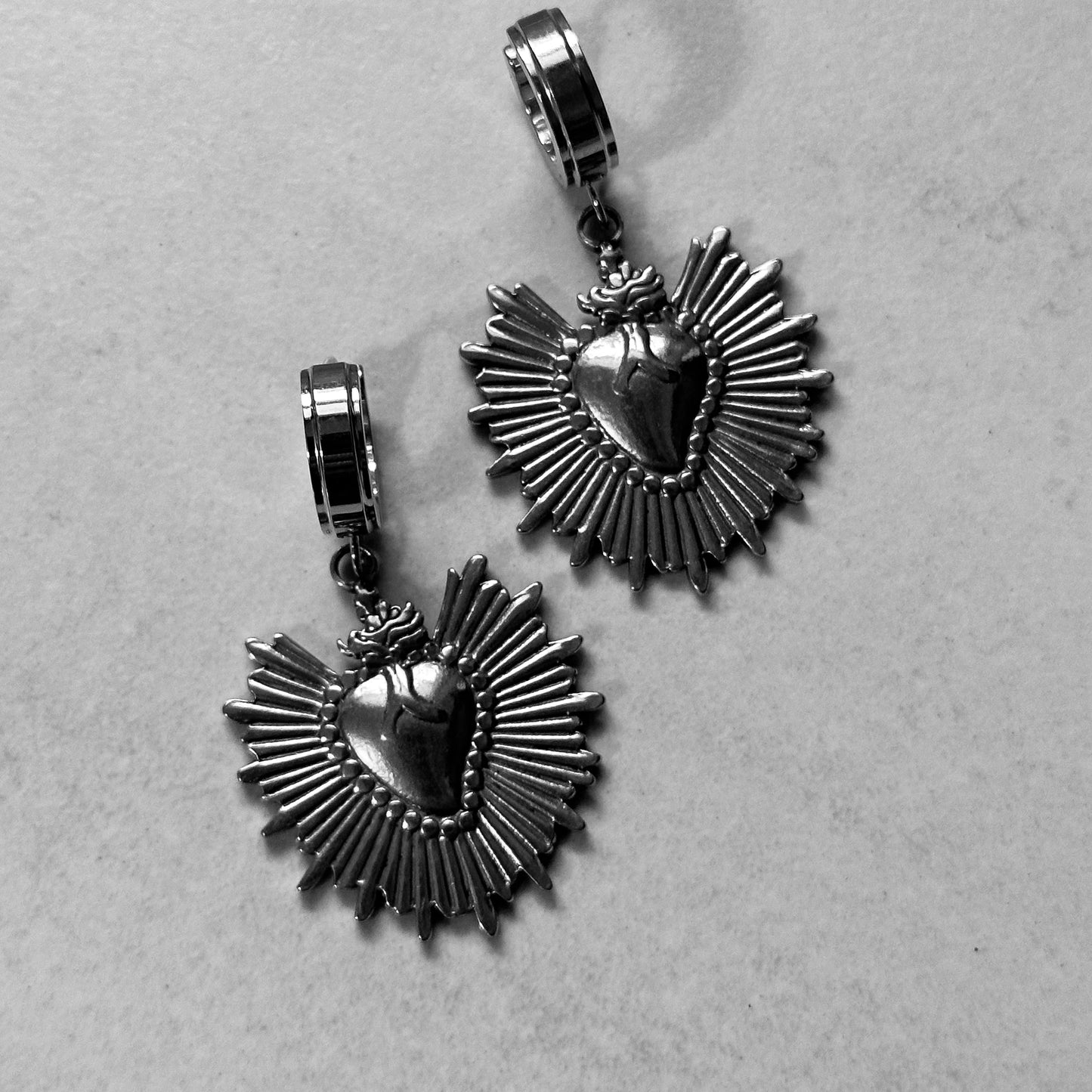 Sacred Heart Earrings | Silver
